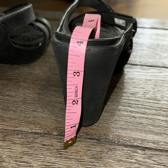 Crocs Cyprus IV Heels Black - Picture 9 of 11